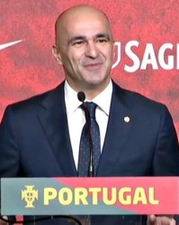 开云体育-马丁内斯：是否征召C罗看表现 愿请葡名宿当助教